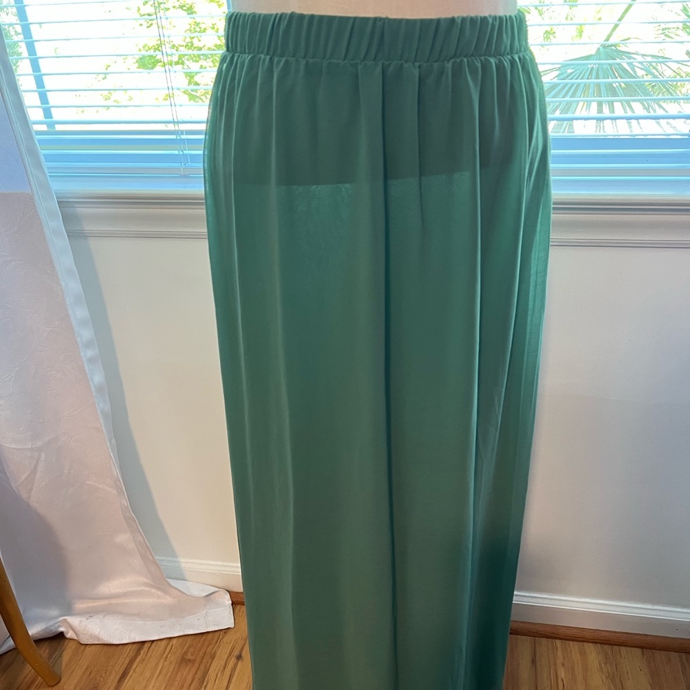Forever 21 Size M Green Lined Maxi Elastic Waist Skirt
